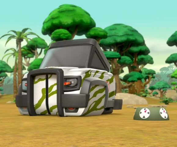 File:Tracker's Pup House.jpg