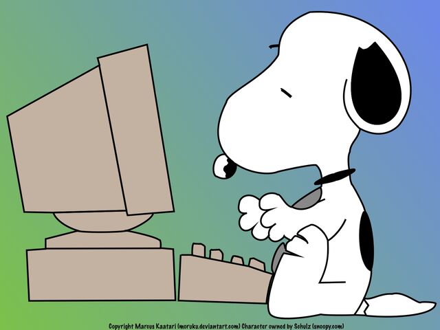 File:Snoopy and a computer.jpg