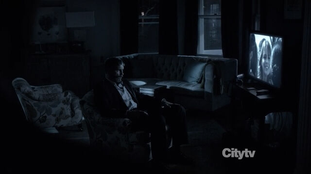 File:1x21 ReeseWatchingWedding.jpg