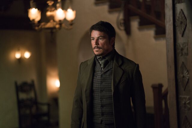 File:Ethan-stills-season-three010.jpg