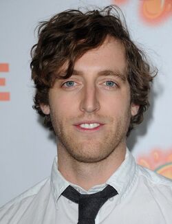 Thomas Middleditch Fun Size Premiere qxkD9XuPfXel