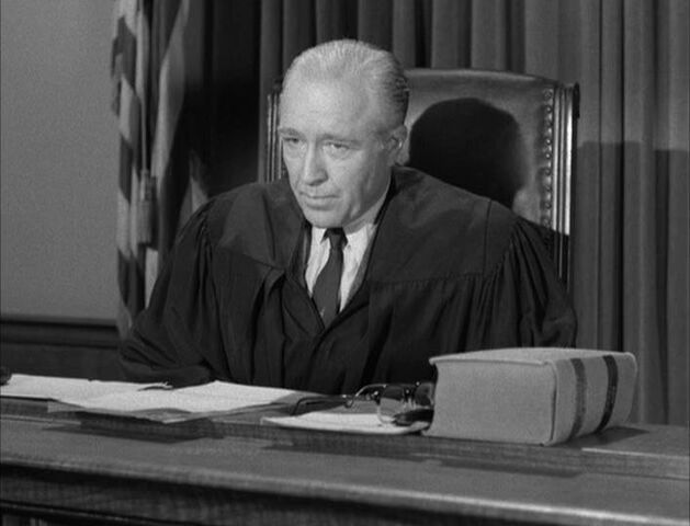 File:Judge kippen.jpg