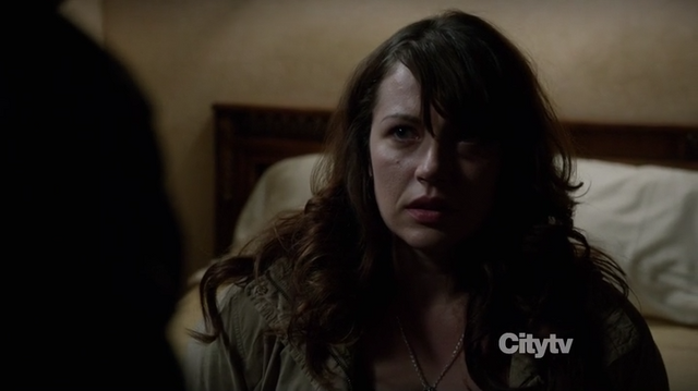 Archivo:1x21 - POI Sarah.png