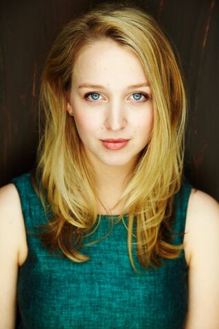 File:Sophie Cox.jpg