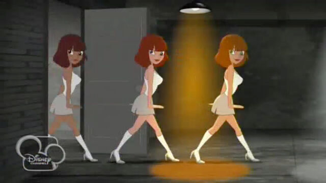 File:ArrivingChorusGirls.jpg