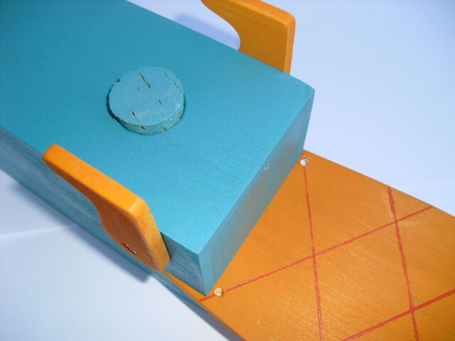 File:Perry bank - securing nails 2.jpg