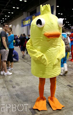 File:DuckyMomoCosplay.jpg