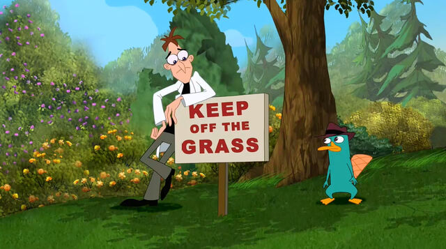 Tập tin:Doof looks at 'Keep Off The Grass'.jpg