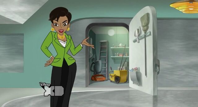 File:And the hallway closet.jpg