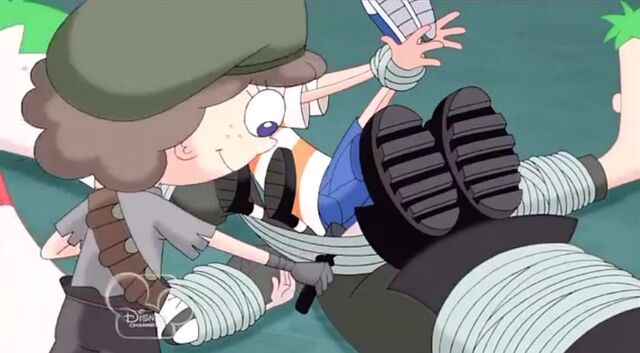 File:Milly-2 pulls rope.jpg