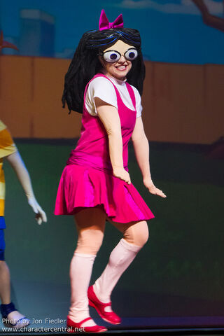 File:Isabella (P&F LIVE!).jpg