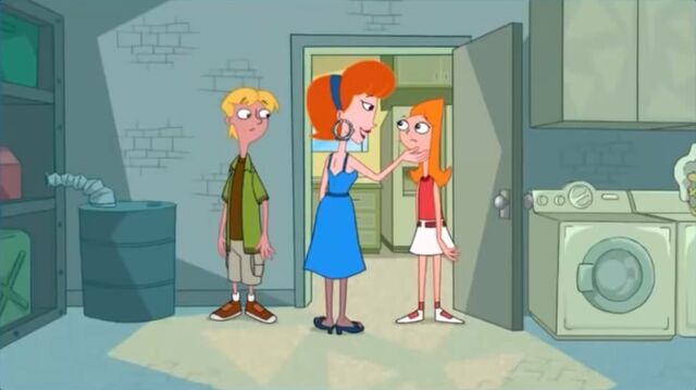 File:Linda closes Candace's mouth.jpg