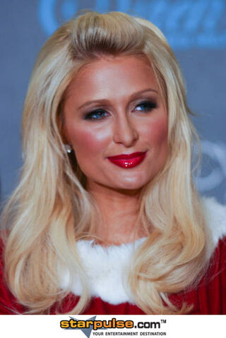 File:Paris Hilton-ALO-099267.jpg