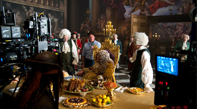 File:GriffithsRobMarshallOnSet2.jpg