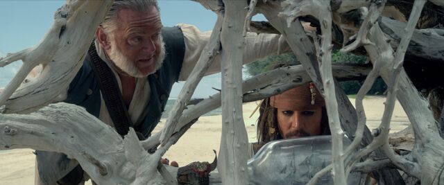 File:Jack&GibbsBlackPearlInTheBottle.jpg