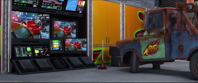 File:Cars2-disneyscreencaps.com-4938.jpg