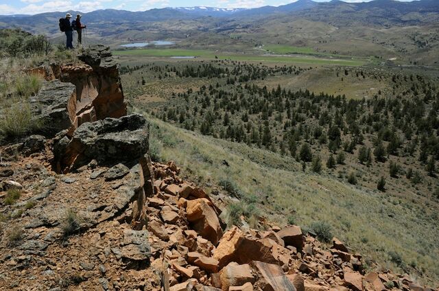 File:2013-march-april-1859-magazine-oregon-hiking-eastern-oregon-sutton-mountain-john-day-river.jpg