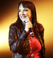 Ariane Carletti.png