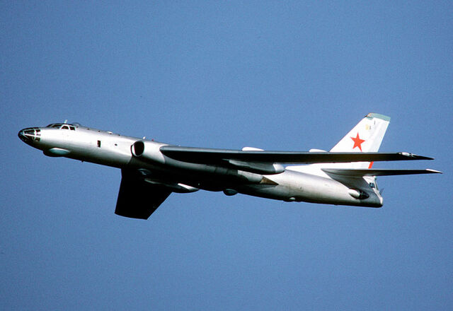File:Tupolev-tu16-badger.jpg