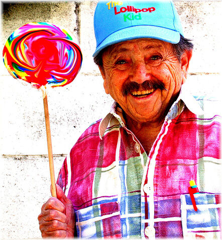 File:Jerry Maren.jpg