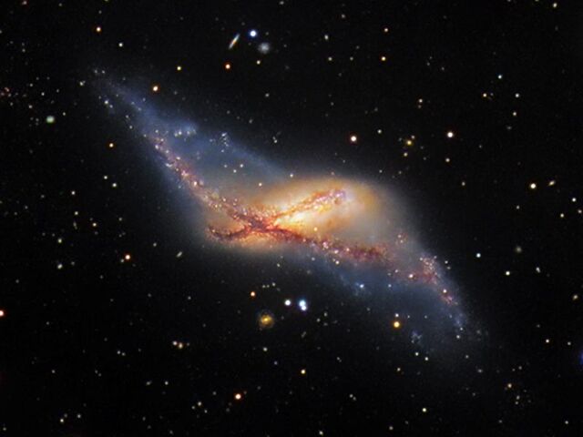 File:NGC 660.jpg