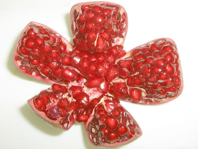 Fișier:Pomegranate opened.jpg