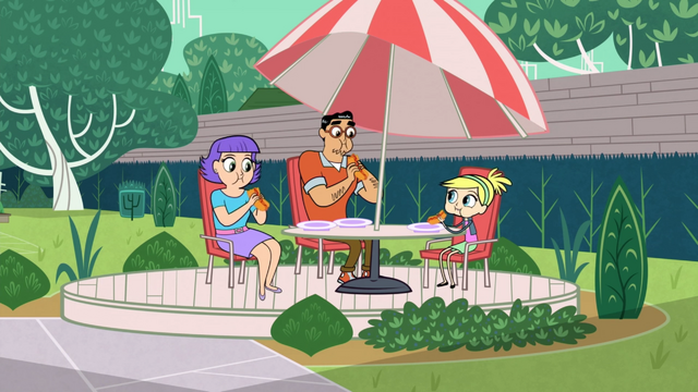 File:EatingHotdogs.png