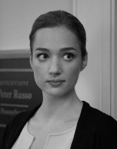 File:Kristen-Connolly.jpg