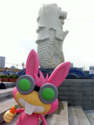 File:SingaporeMerlionVert.jpg