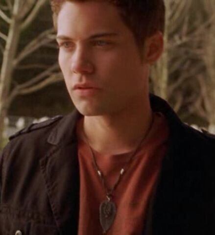 File:Drew-Seeley-as-Joey-another-cinderella-story-8006063-515-563.jpg