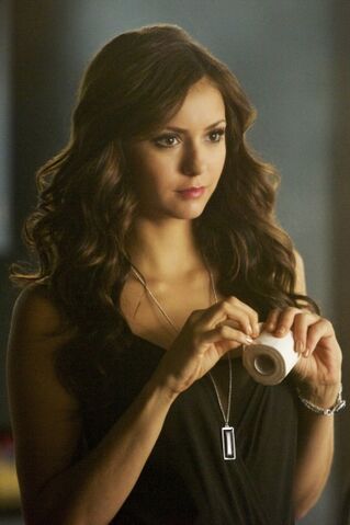 File:Vampire diaries-Katherine.jpg