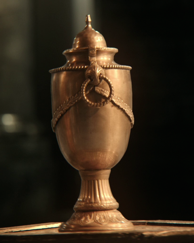 File:Magic Urn Elsa.png