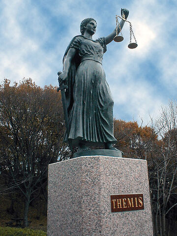 File:Themis.jpg