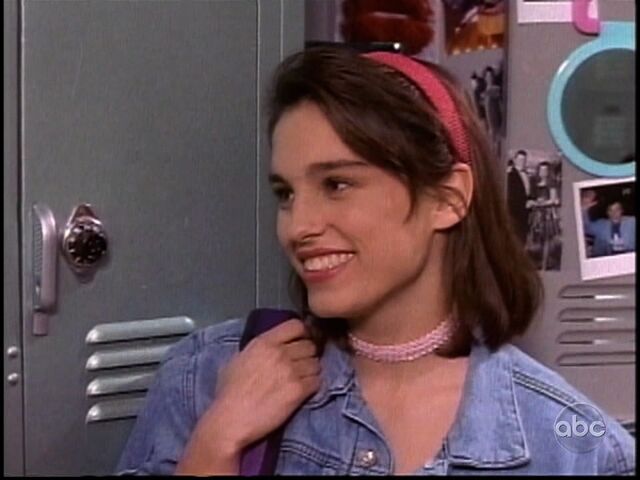 File:MMPR Attractive Kim.jpg