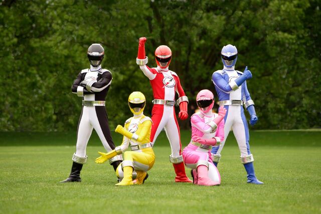 File:Overdrive Rangers (5 Core).jpg