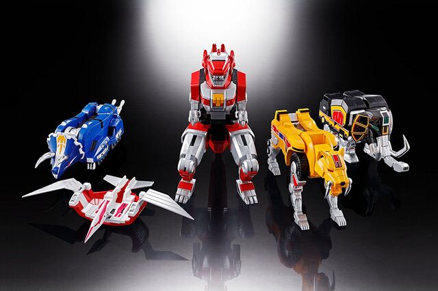 File:Soul of Chogokin Dinozords.jpg