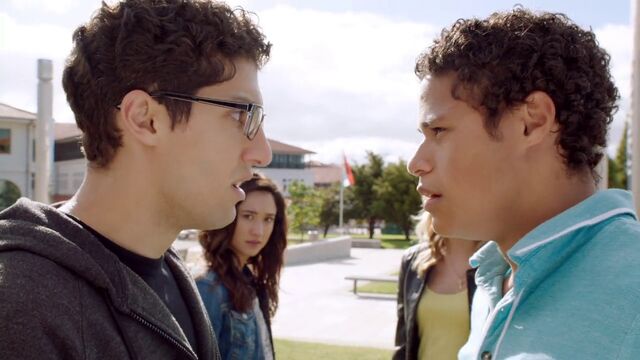 File:Supermega13.jpg
