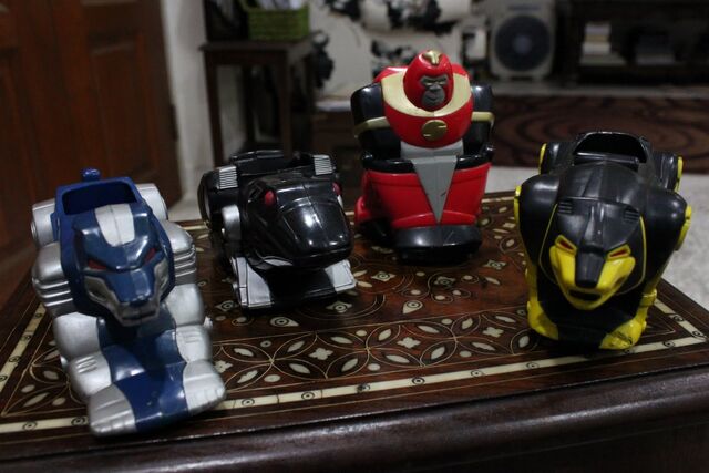 File:Mcdozords.jpg
