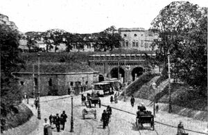 Brama Berlinska 05.jpg