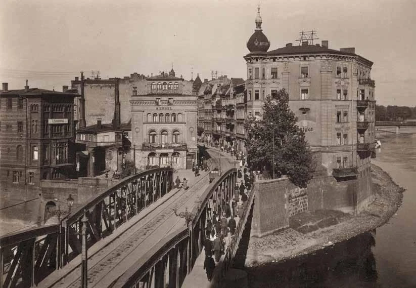 https://vignette3.wikia.nocookie.net/poznan/images/a/aa/Rzeka_warta_10.jpg/revision/latest?cb=20120203111042&path-prefix=pl