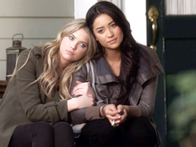 Charmed-Pretty-Little-Liars-image-charmed-and-pretty-little-liars-36063032-498-373