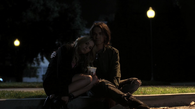 File:Pretty-little-liars-2x08-save-the-date-hanna-marin-caleb-cap.png