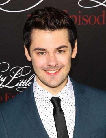 Archivo:Brendan Robinson.jpg