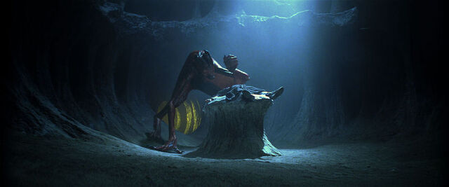 File:800px-PriestVampireQueen.jpg