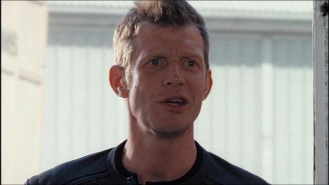 File:3x4dannyFreesConnor+Jenny.jpg