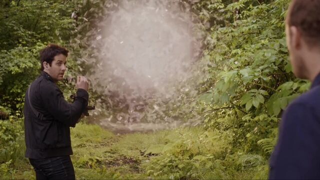 File:Primeval New World - 1x09 - Breakthrough.jpg