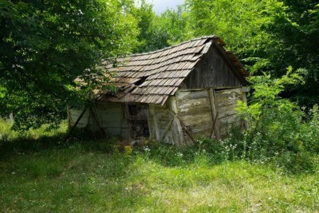 File:Glew's Hut.jpg