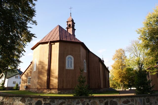 Plik:DomanowoKosciol4.jpg