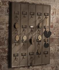 File:Keyrack.jpg
