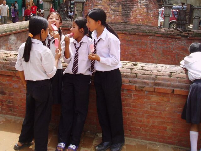 File:School girls in Bhaktapur.jpg